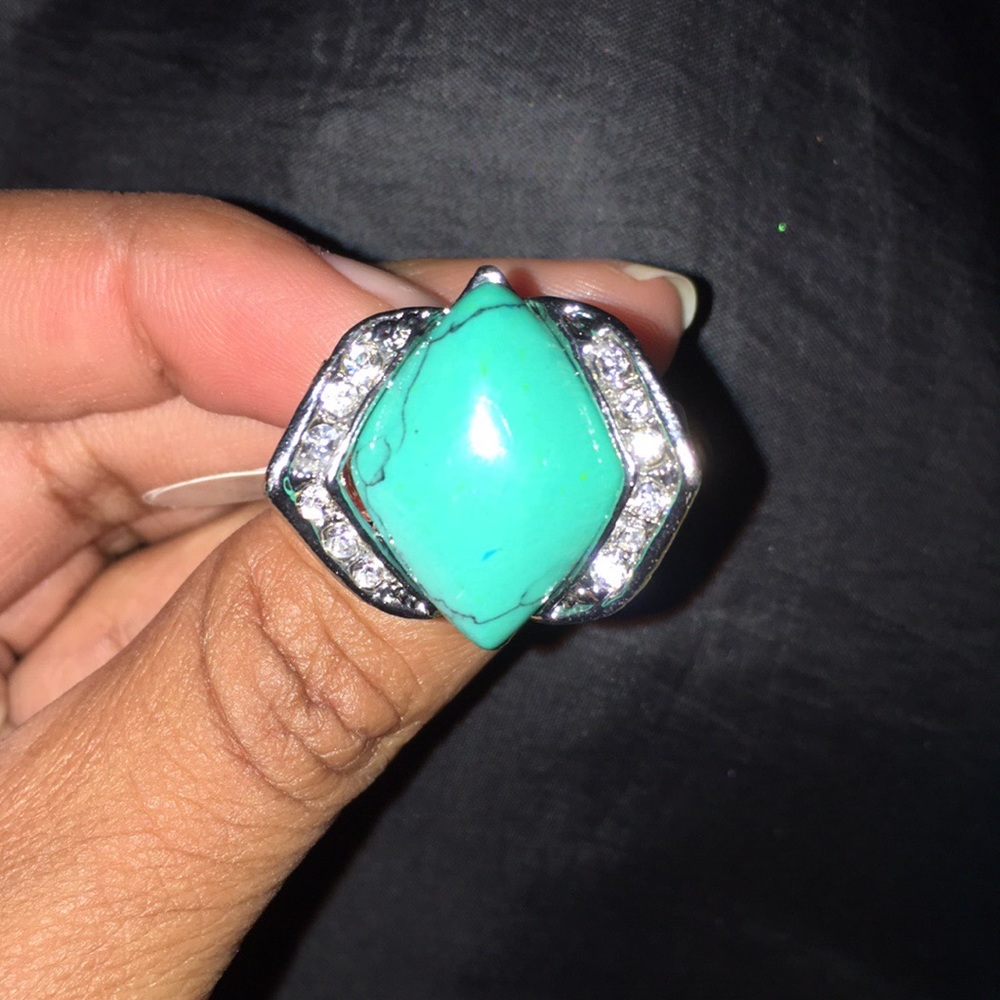 Beautiful Turquoise Stone Ring
